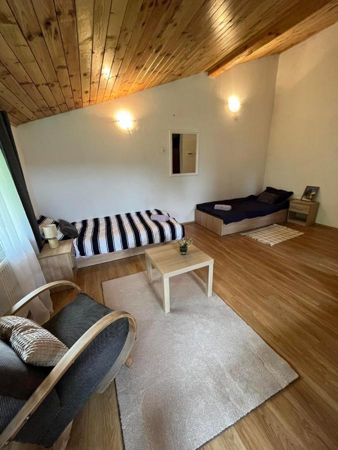 Rooms Ljubenko Karlovac Εξωτερικό φωτογραφία
