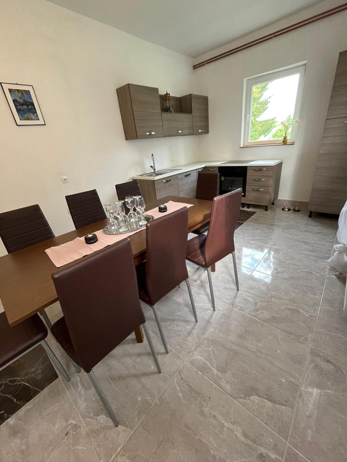 Rooms Ljubenko Karlovac Εξωτερικό φωτογραφία